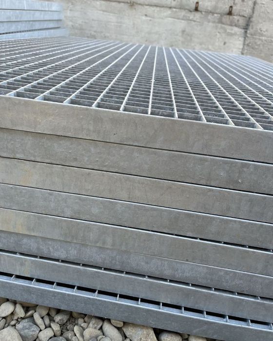 Grilaje zincate platforme zincate gretare