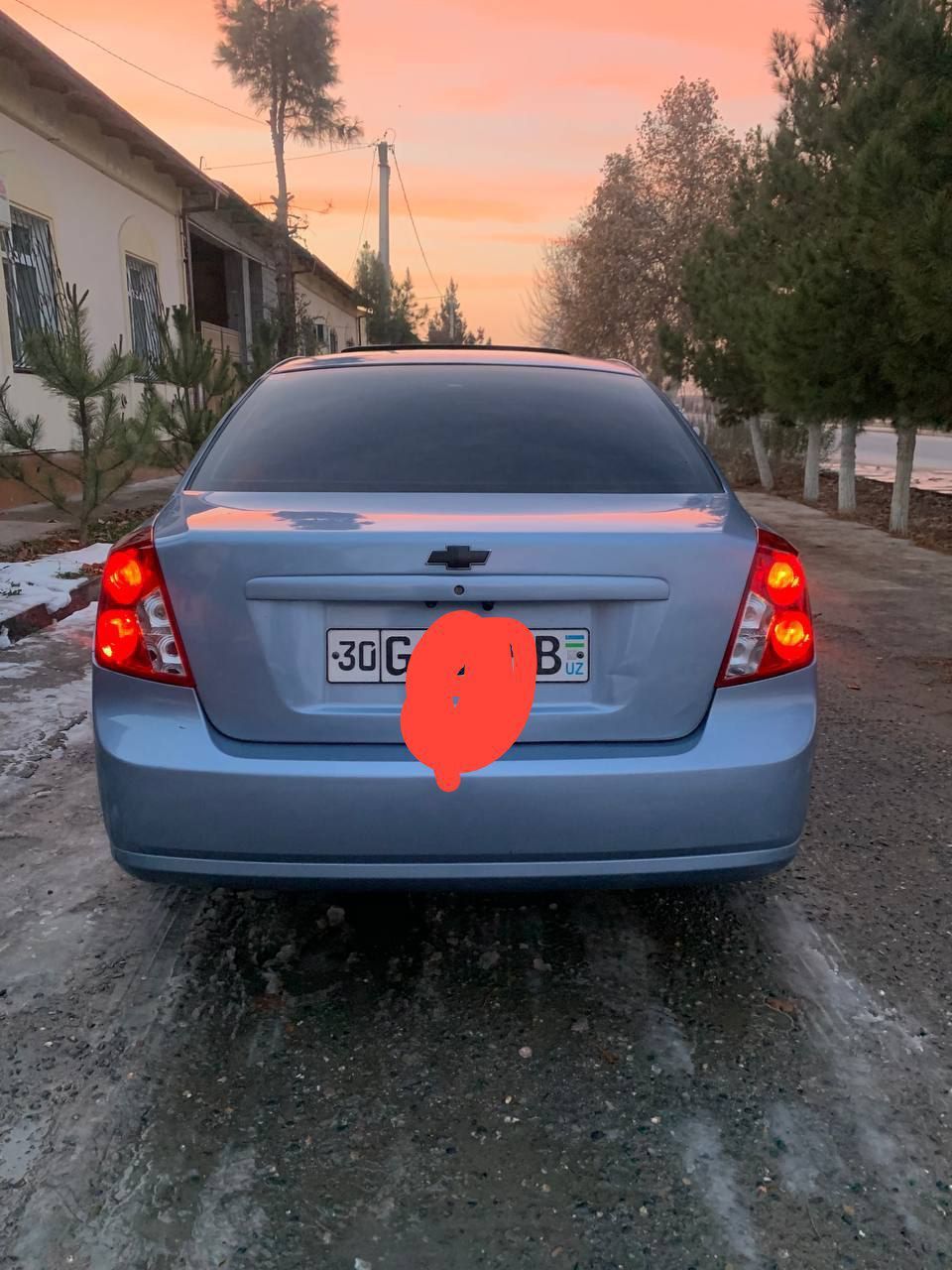 Продается лассетти 1.8 автомат  2010г