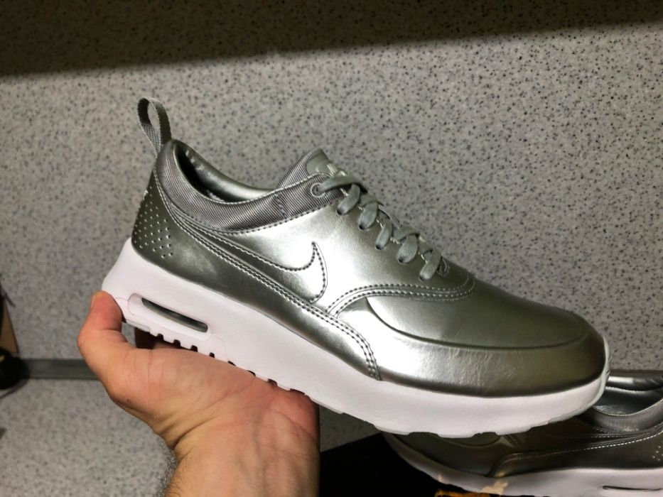 ОРИГИНАЛНИ *** Nike Air Max Thea Pure Platinum / Metallic Silver