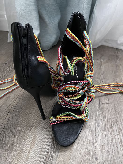 Sandale versatile multicolor, marimea 37, noi cu eticheta