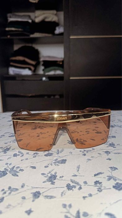 ocherii versace vand ugent 3 perechii