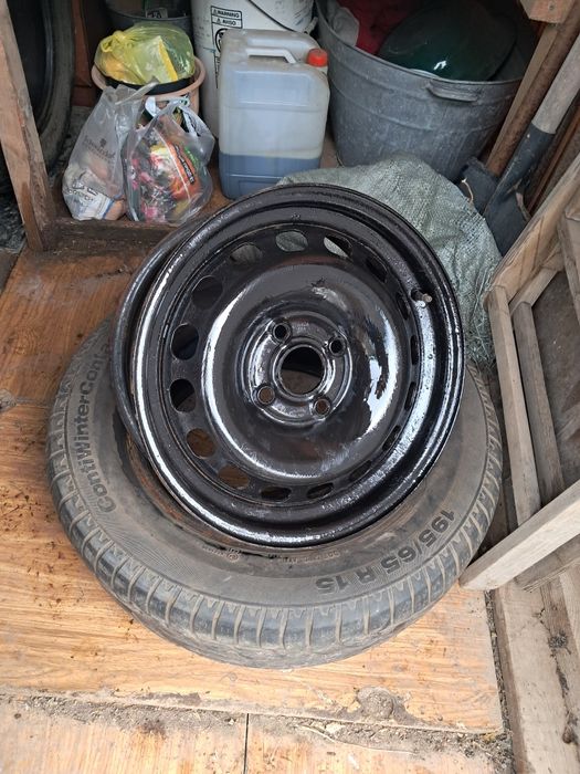 Продаю диск R15 цена 7000 тенге торг уместен