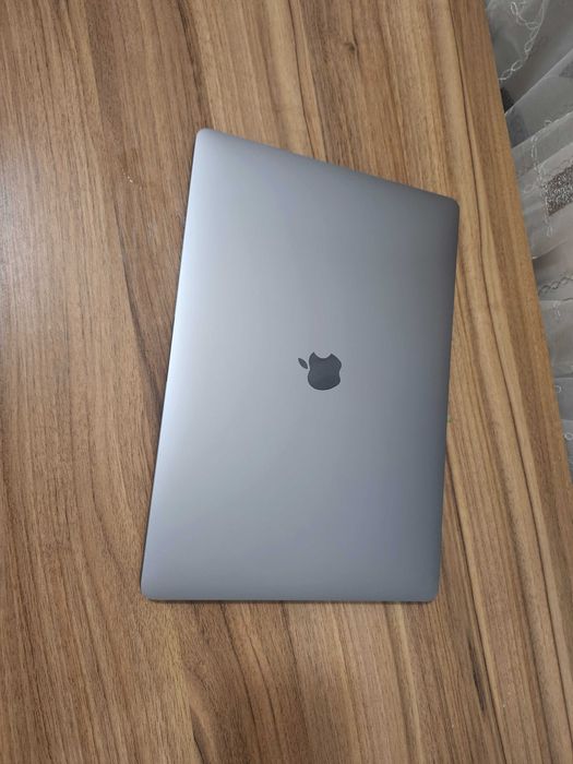 MacBook Pro 2019