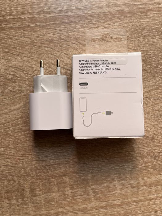 Продам оригинальную зарядку от айфона