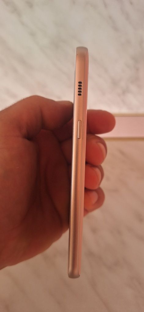 Samsung A3 (2017)
