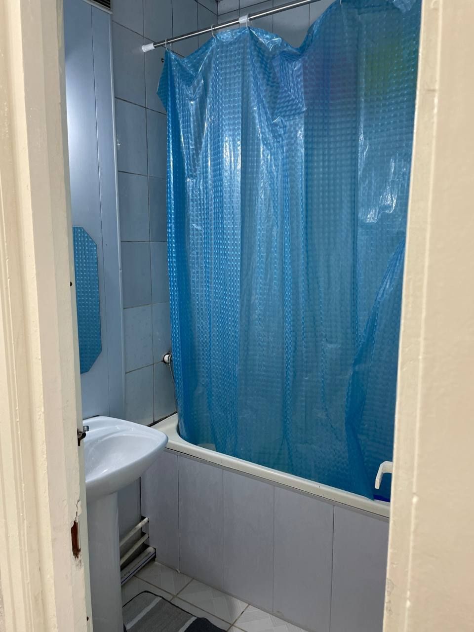 Метро Чиланзар 2/2/4. Срочно продается квартира Чиланзар-Ц квартал