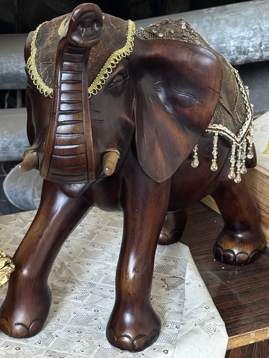 Статуэтки (декор для комнаты)