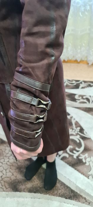 Продам натуральный плащ.