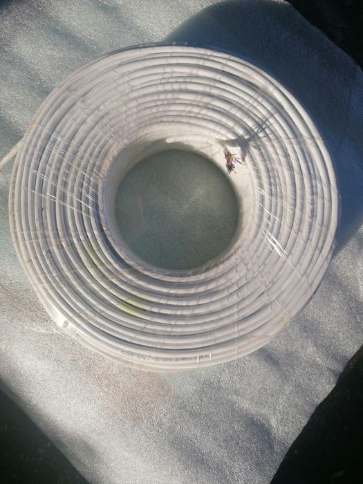 Cablu boxe, cablu alarmă, difuzor.