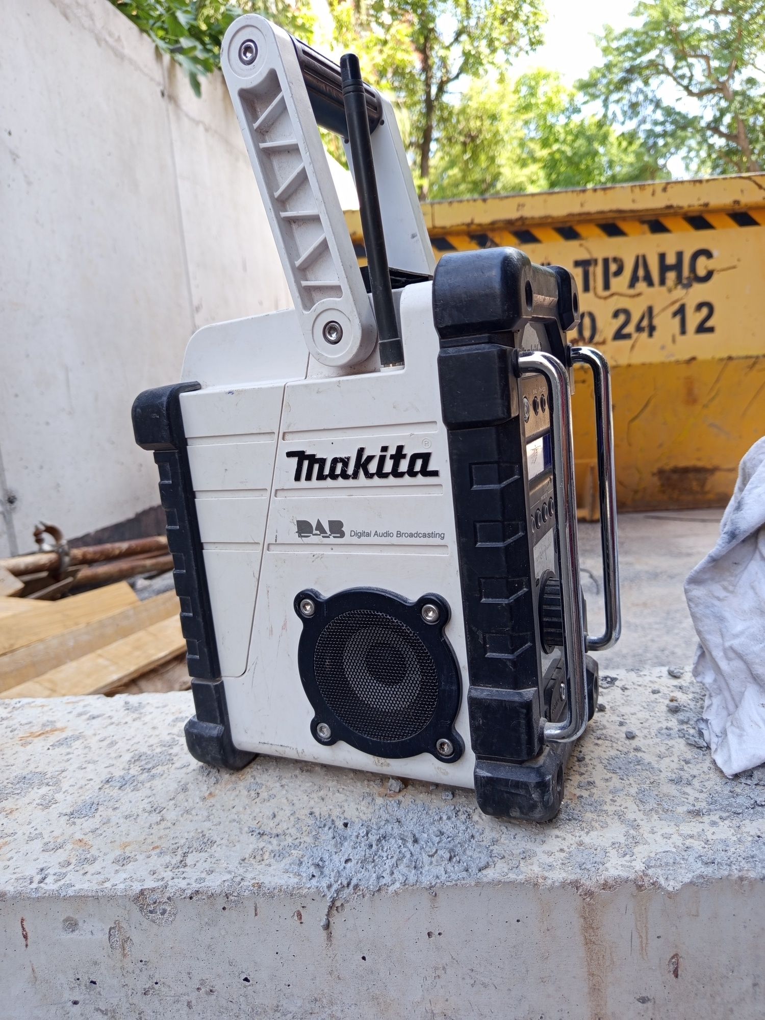 Работно радио макита makita