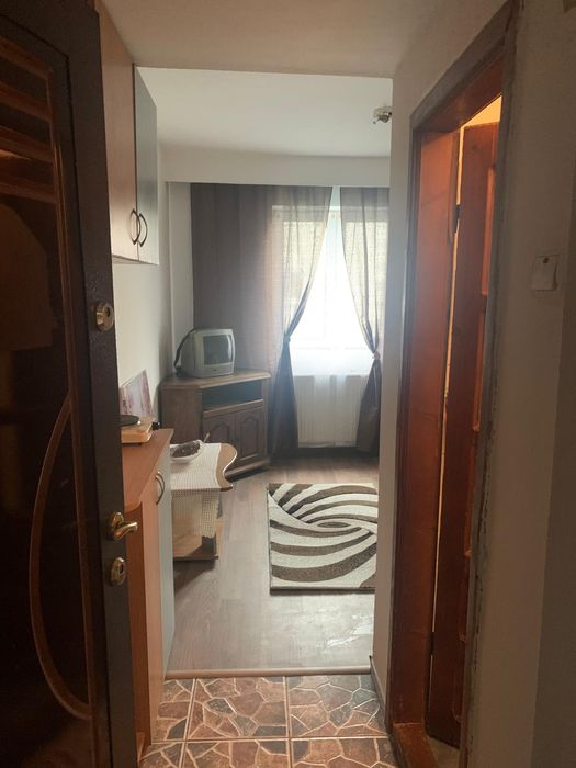 Garsoniera de inchiriat