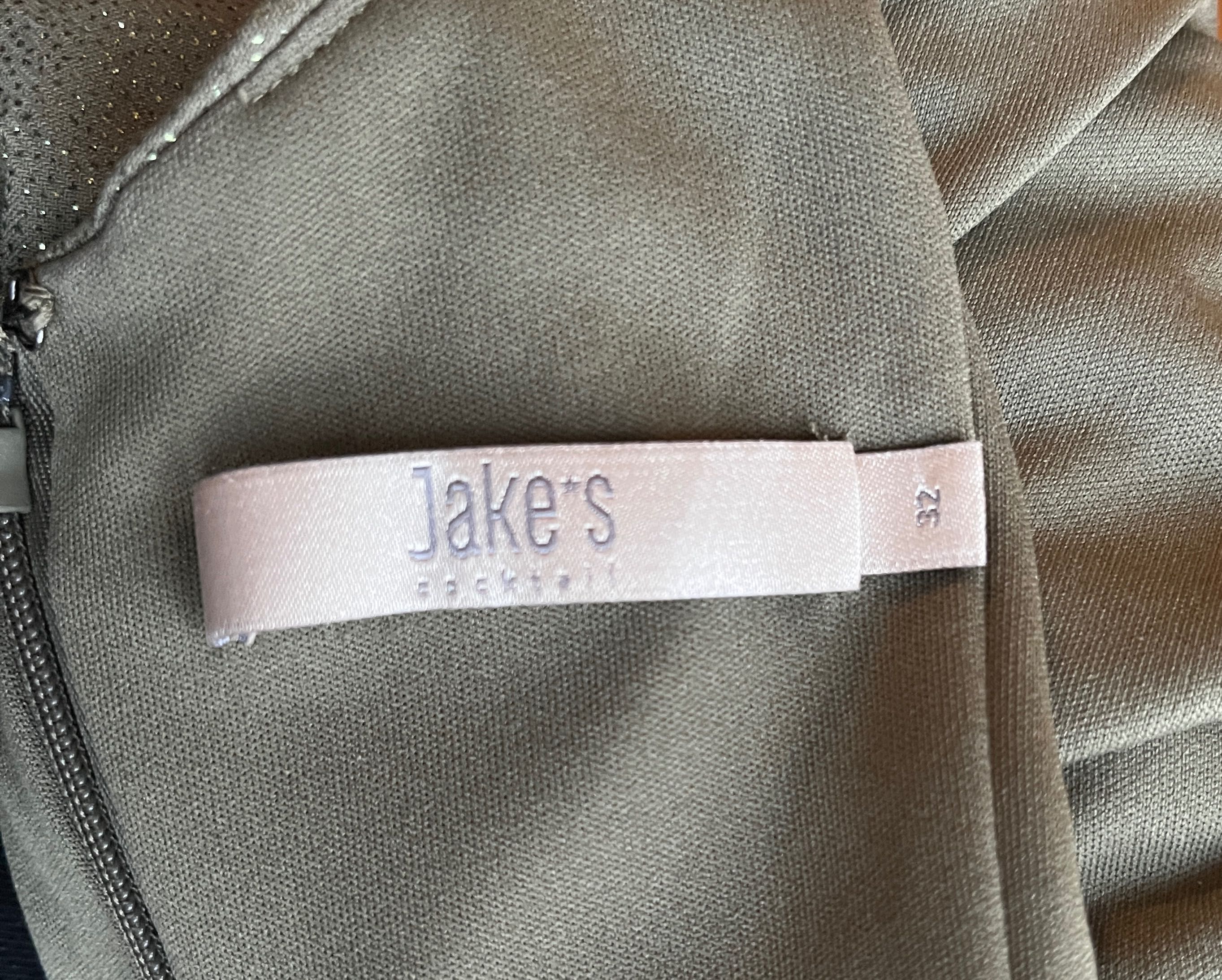Рокля от Jake’s (cocktail) р.32 / М ; от красив блестящ плат