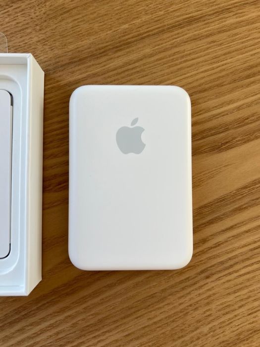 Baterie externă Apple