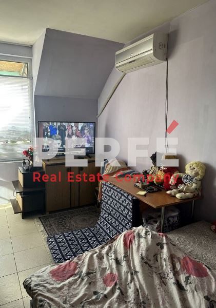 Продава се Двустаен апартамент в Бургас, Меден рудник - зона В - 83 кв.м за 880 €/кв.м - Снимка #2