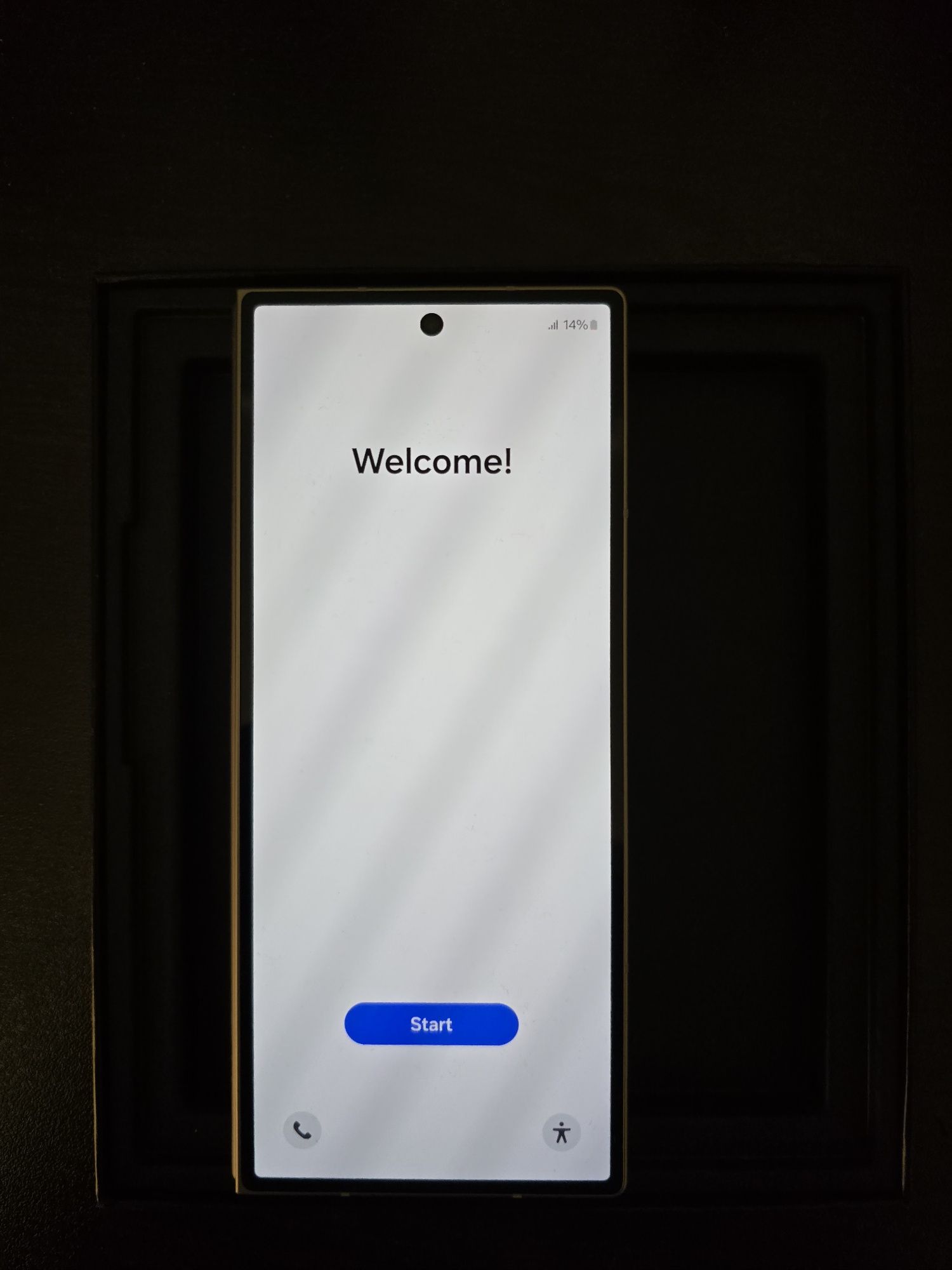 Продавам Samsung Galaxy Z Fold6