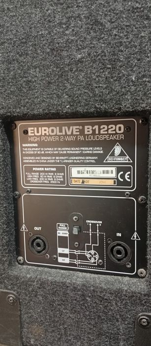 Професионални тонколони BEHRINGER B-1220