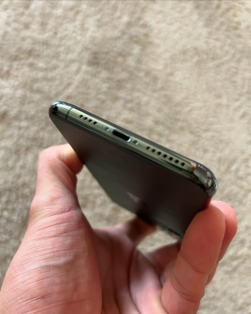 Iphone 11 pro max 64 G