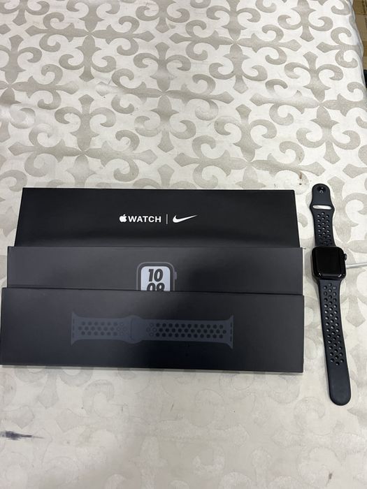 Apple watch SE Nike