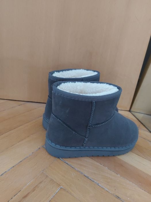 Ghete cizme tip ugg 33