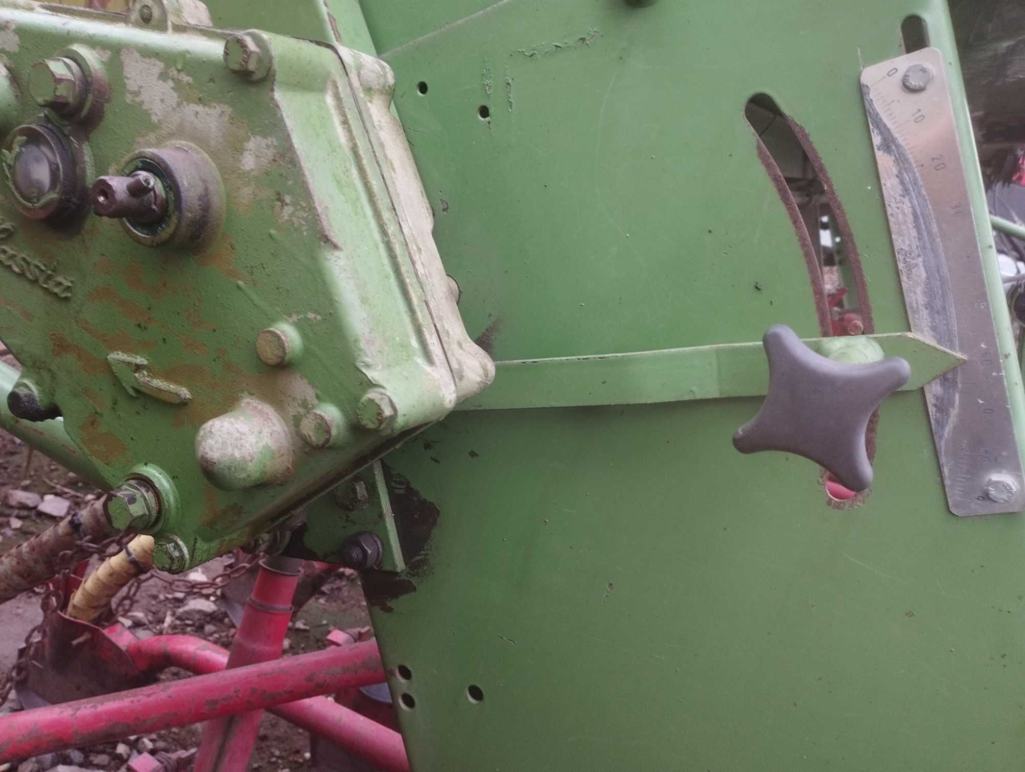 Grapă rotativă Rabewerk cu semănătoare Hassia de 3 m