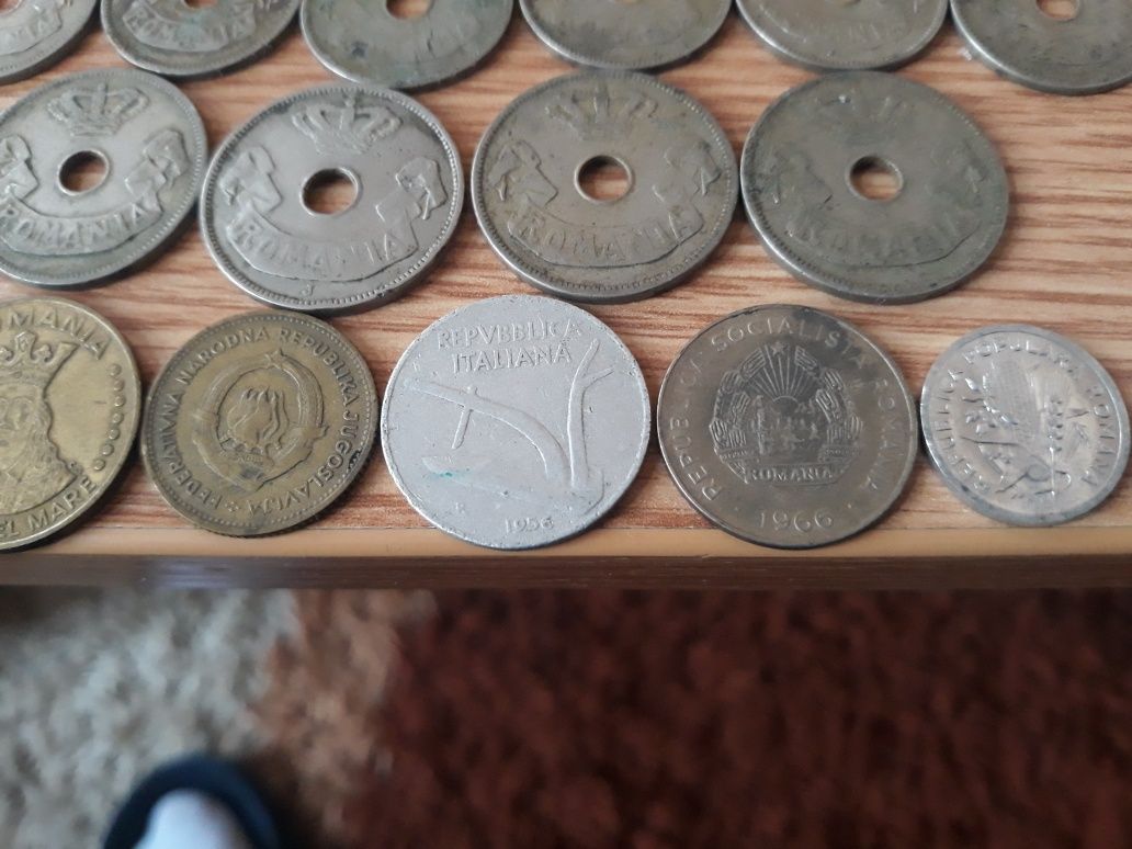 Monede vechi multe modele