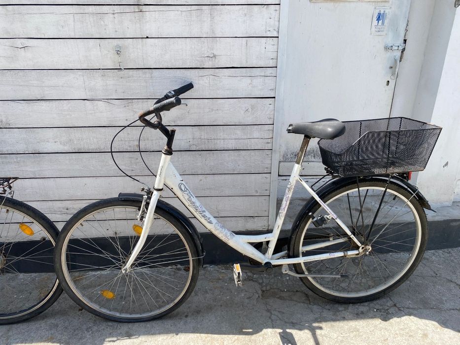 De  vânzare 3 biciclete    pe 28"