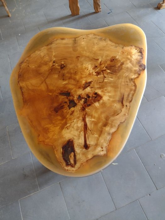 Холни маси - разпродажба