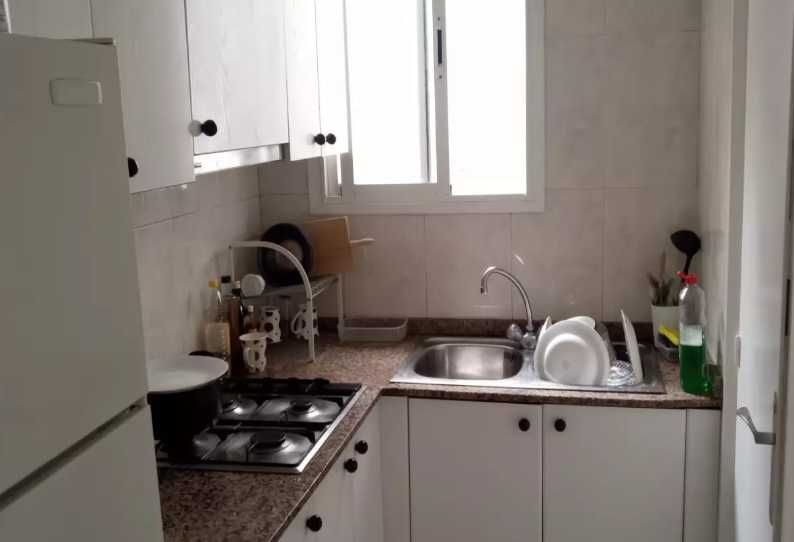 Дава се под наем Двустаен апартамент в Пловдив, Беломорски - 65 кв.м за 270.3 € - Снимка #2