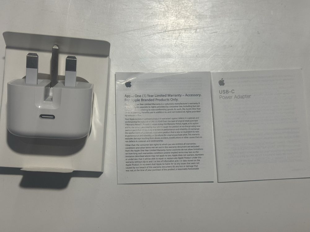 зарядник iphone 20w original usb-c 20w Power Adapter
