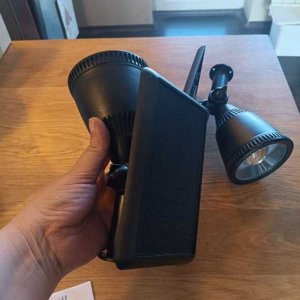 НОВИ! Комплект от 2 бр. Соларни градински спот лампи, топло бяло