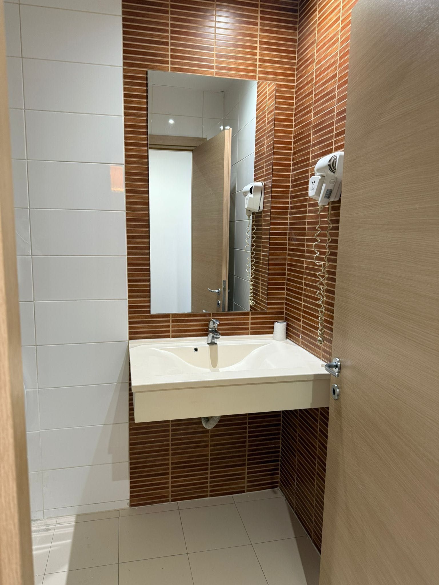 Închiriez apartament 2 camere Rin grand Vitan