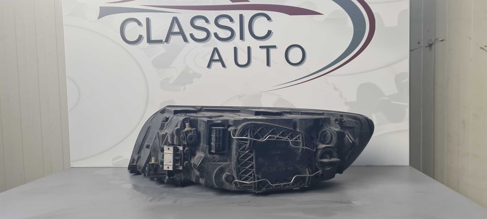 Фар Volvo V50 2011г.