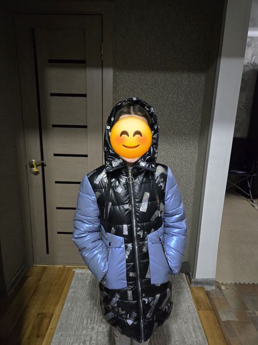 Продам зимнюю куртку на девочку