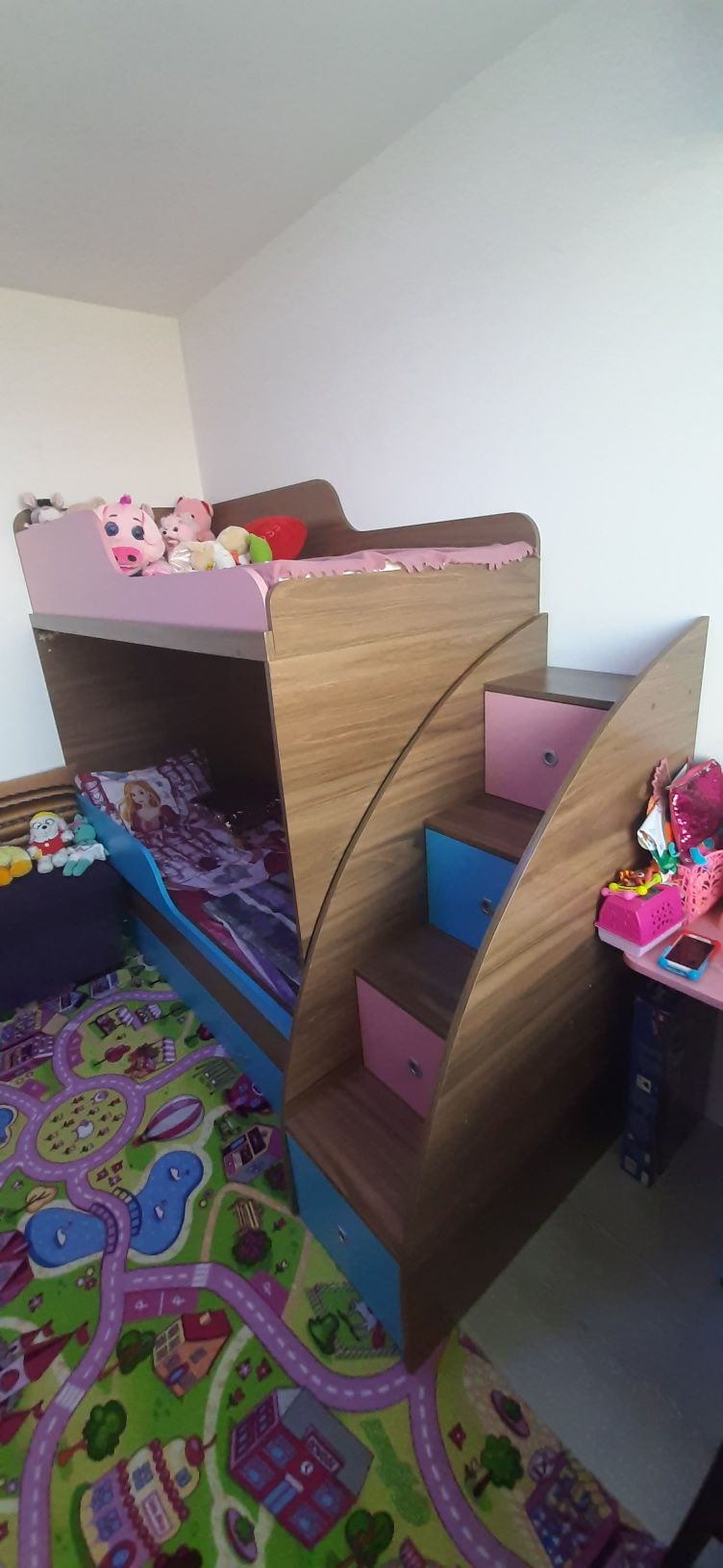 Детско двуетажно легло + бюро