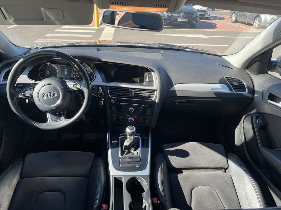 Audi A4 Avant 2.0 TDI 177 CP Quattro S-Line 2013