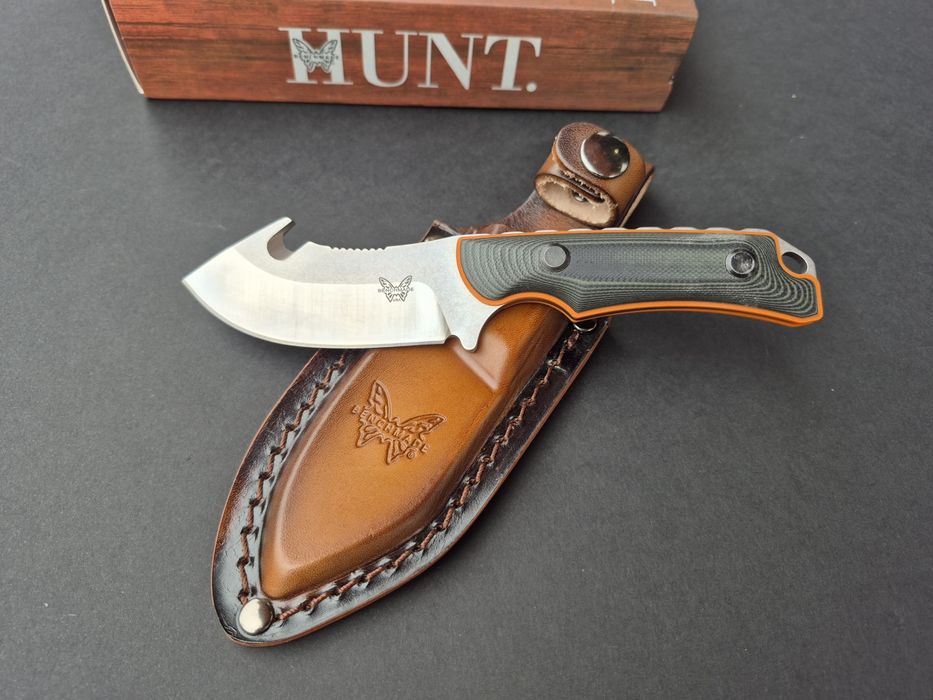 Нож Benchmade 15018 Hunt Saddle Mountain Skinner с кожена кания