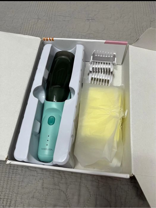 Masină de tuns cu aspirator pentru copii