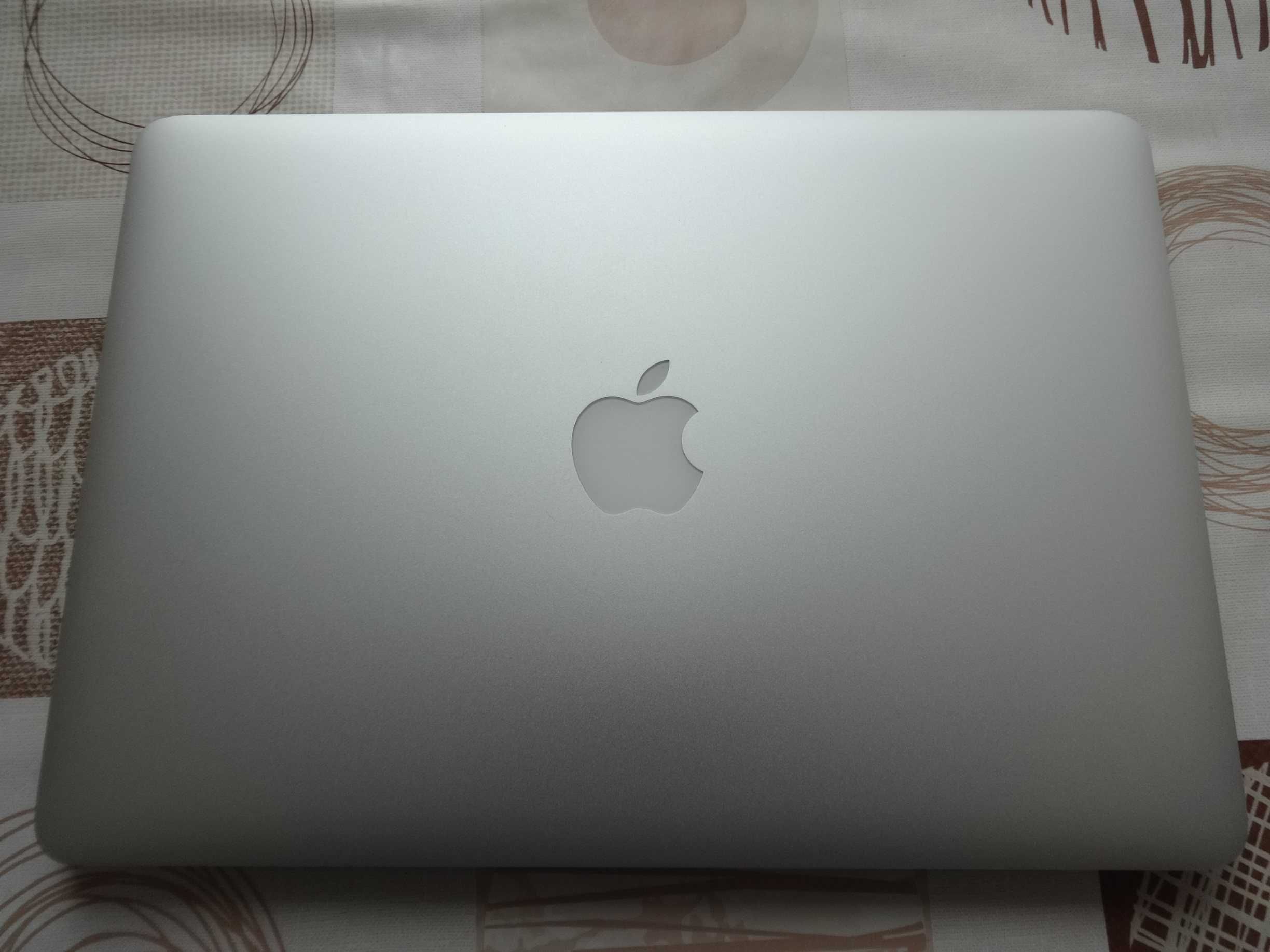 Като Нов Apple MacBook Air 13" Early 2015 – i7 2.2GHz, Model A1466