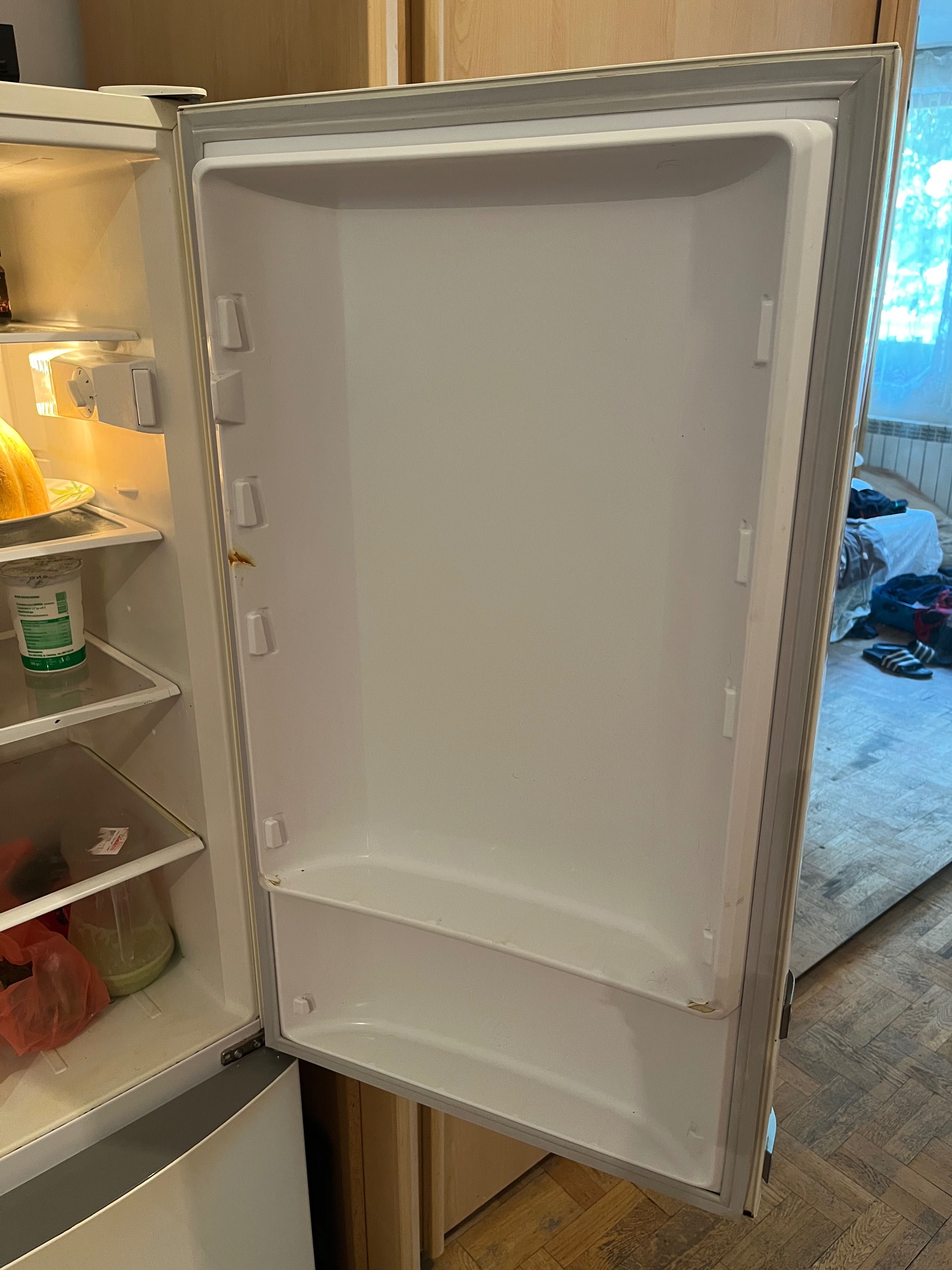 Хладилник GORENJE с долен фризер