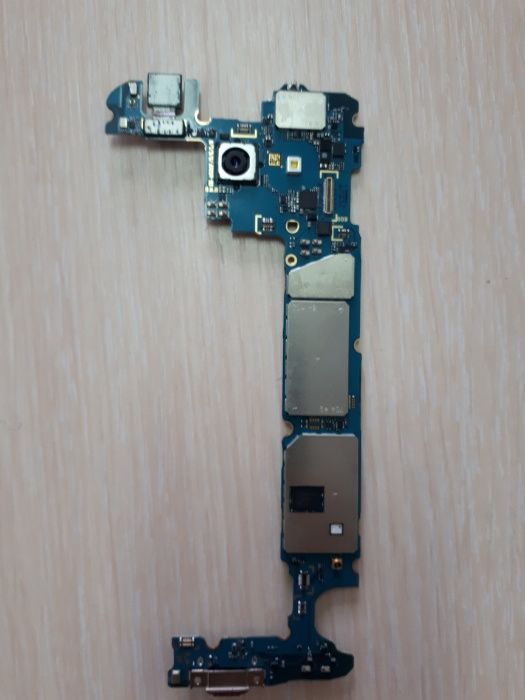 Samsung A5 (2017) на части