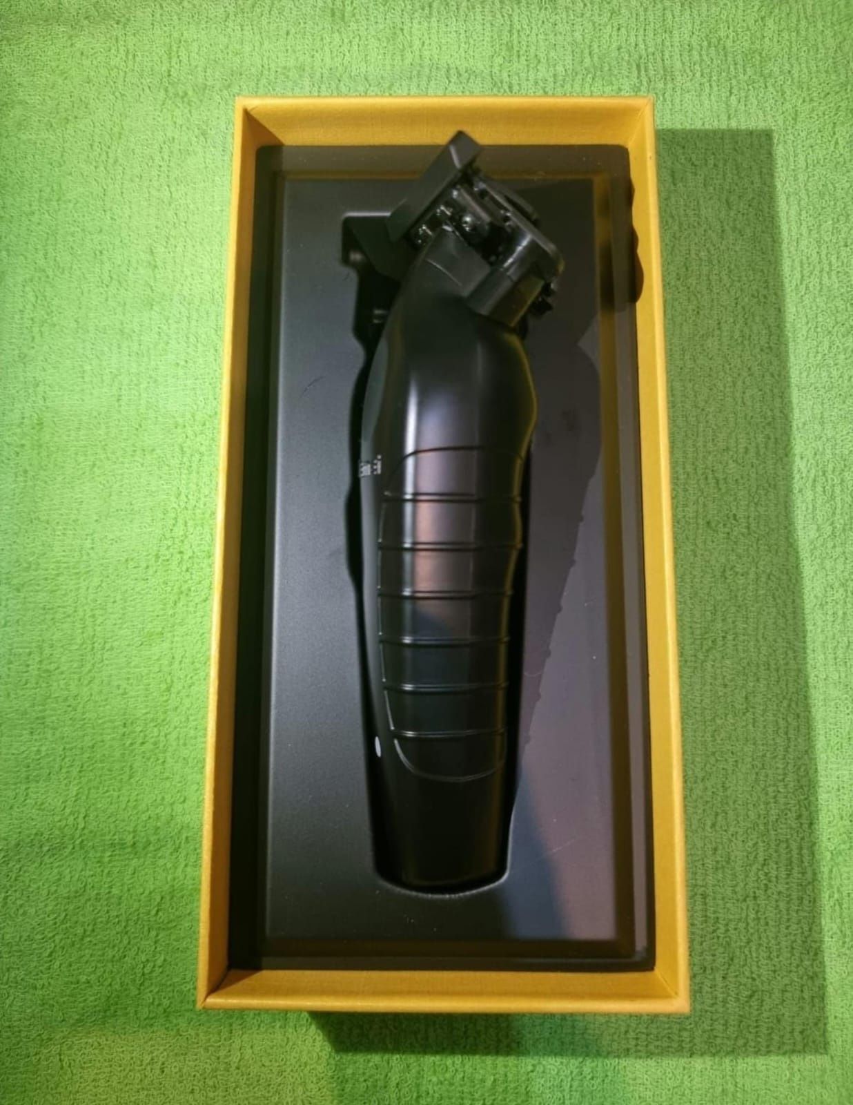 Masina Kemei 2299,0mm,profesionala de contur si barba