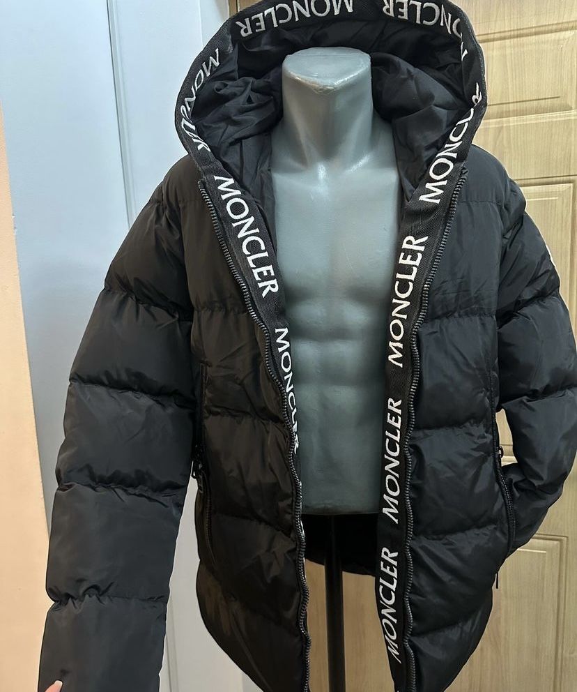 Geaca puffer moncler