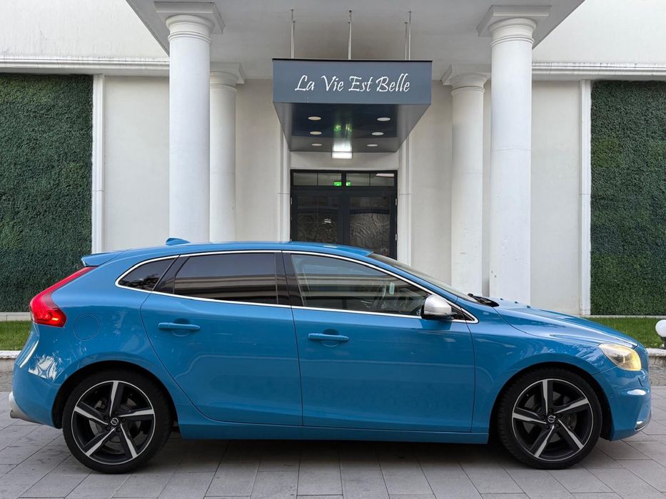 Volvo V40 R Design 2.0d 190 Cp