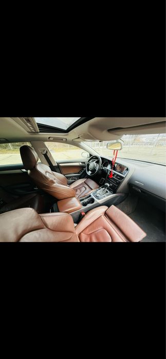 Vand audi a5 sportback sau schimb