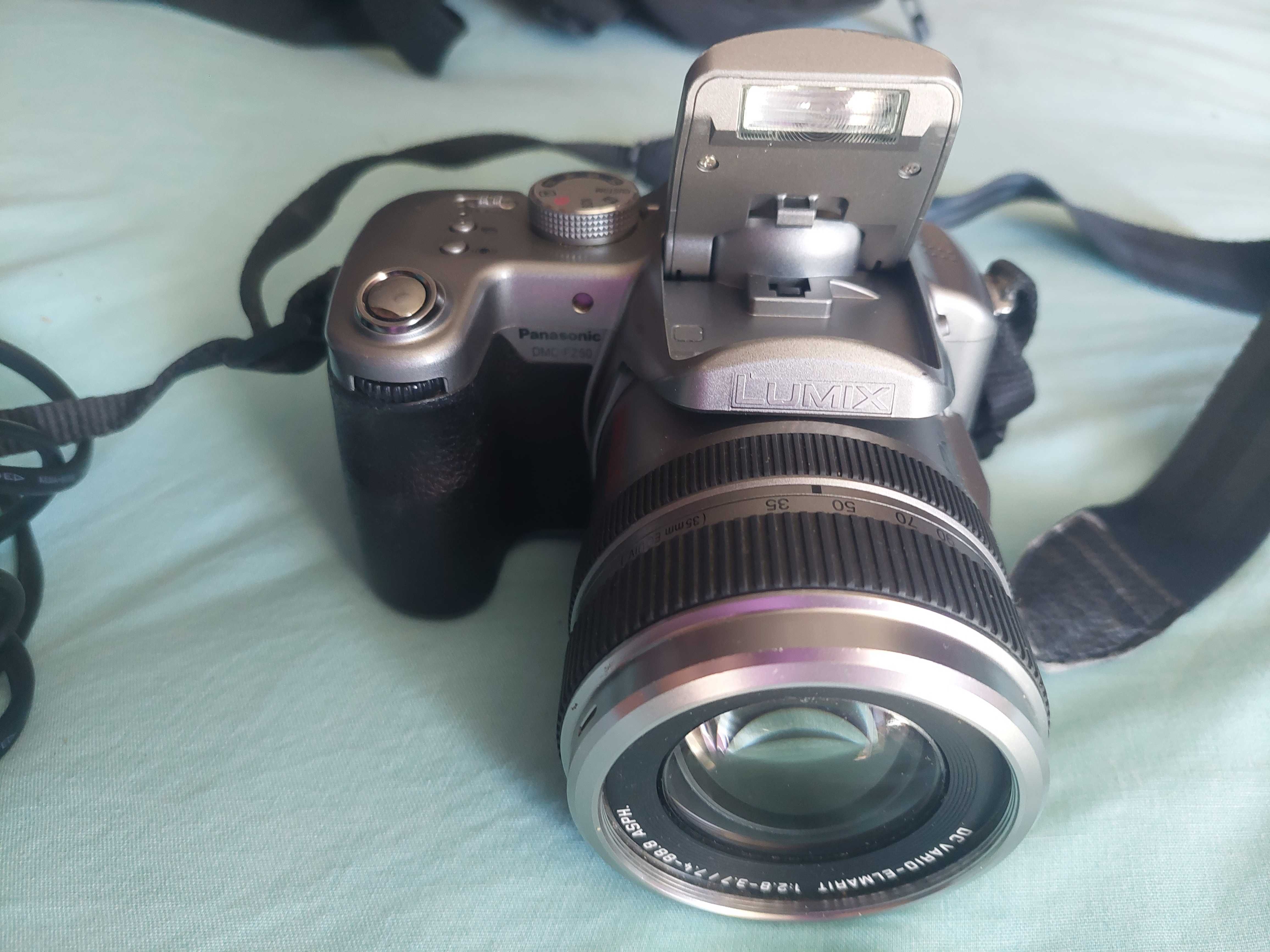 .фотоапарат Panasonic lumix