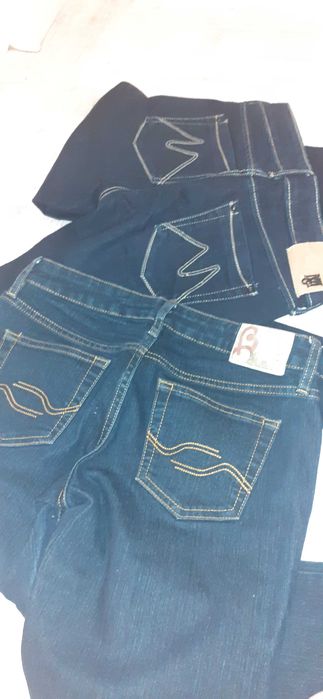 4 perechi de blugi mas S