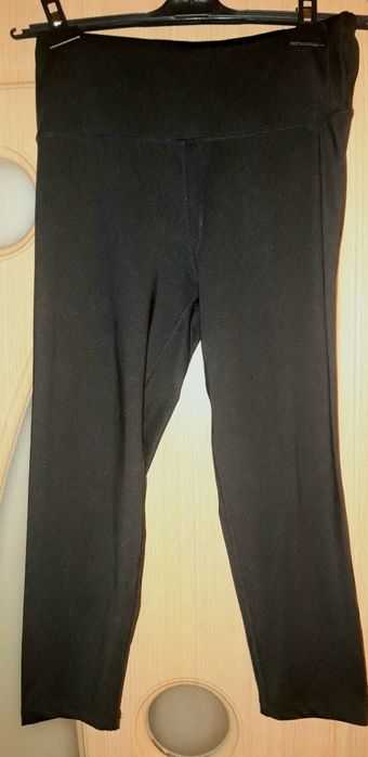 1 pereche Colanti sport crop (3/4), femei M