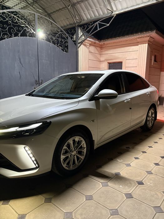 Yokohama 205/55/16 срок использование 3м зимой !