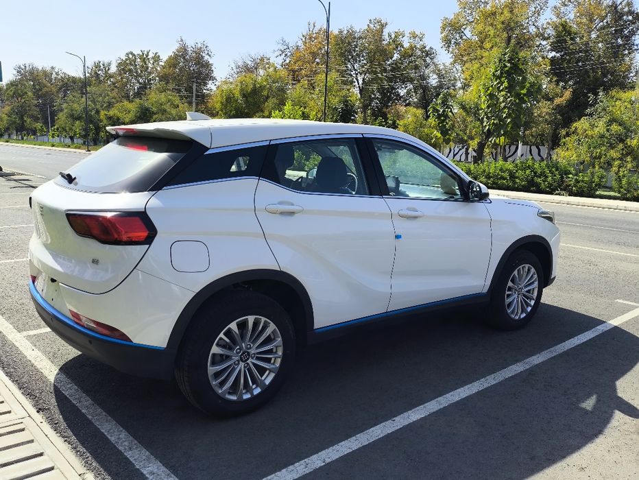 Dongfeng LanDianE3 elektromobil