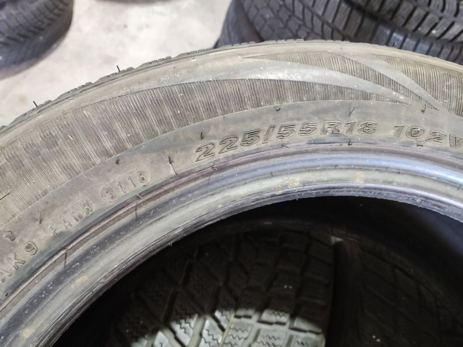225/55/18 NEXEN Winter